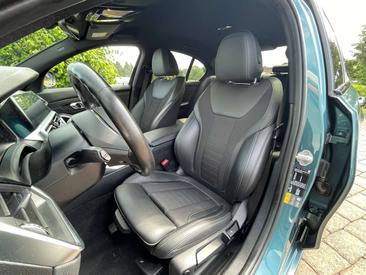 BMW 330 Sport 330e — photo 8