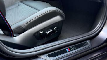BMW M5 M Sport — photo 22