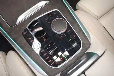 BMW X5 XDrive50e — photo 13
