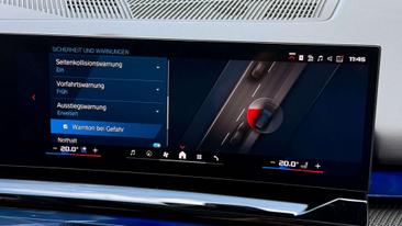 BMW M5 M Sport — photo 32