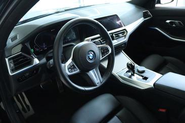 BMW Série 3 Business 320e — photo 22