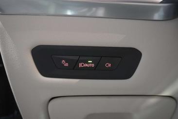 BMW X5 XDrive50e — photo 21
