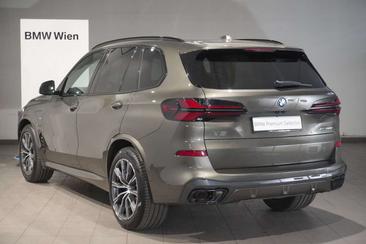 BMW X5 XDrive50e — photo 26