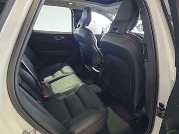 Volvo XC60 B5 Inscription — photo 13