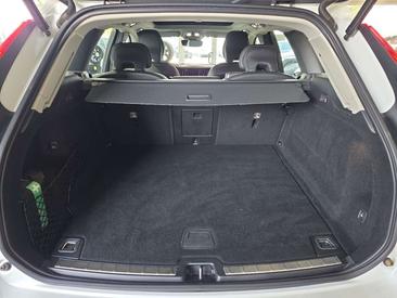 Volvo XC60 B5 Inscription — photo 14