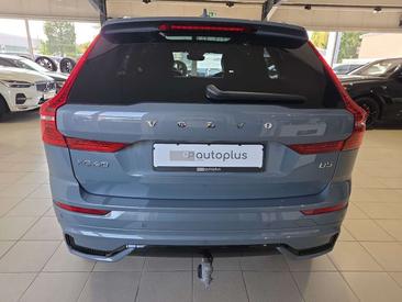 Volvo XC60 B5 R-Design — photo 8