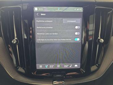 Volvo XC60 B5 R-Design — photo 34