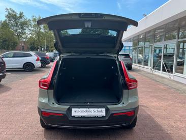 Volvo XC40 Recharge Core — photo 7