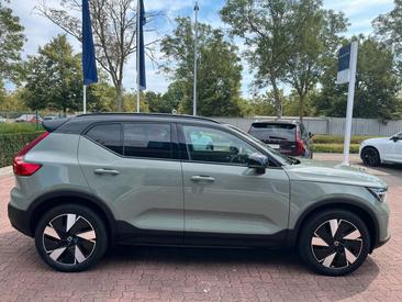 Volvo XC40 Recharge Core — photo 9