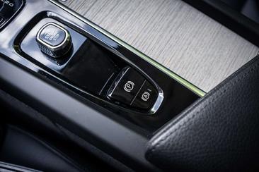 Volvo XC60 B5 Inscription — photo 37