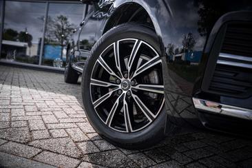 Volvo XC60 B5 Inscription — photo 46