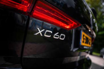 Volvo XC60 B5 Inscription — photo 50