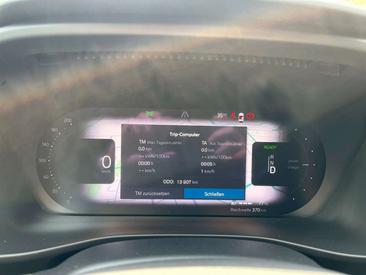 Volvo XC40 Recharge Core — photo 14