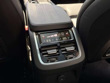 Volvo XC90 T8 — photo 15