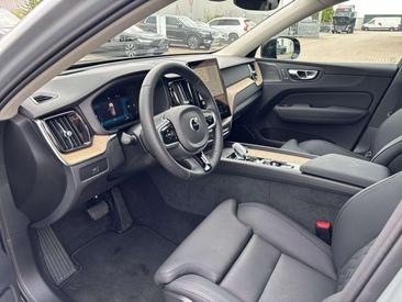Volvo XC60 B5 Plus — photo 10