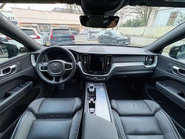 Volvo XC60 B5 Plus — photo 15