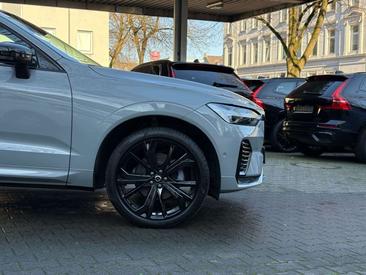 Volvo XC60 B5 Plus — photo 2