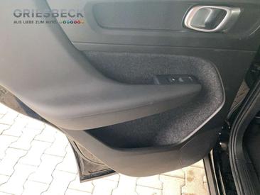 Volvo C40 Recharge Core — photo 14