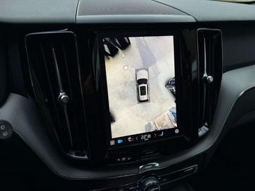 Volvo XC60 B5 Plus — photo 19