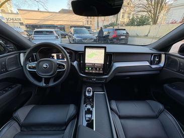 Volvo XC60 B5 Plus — photo 16