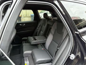 Volvo XC60 B5 Plus — photo 9