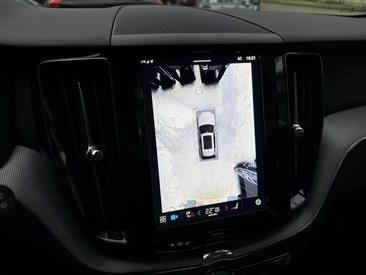 Volvo XC60 B5 Plus — photo 16
