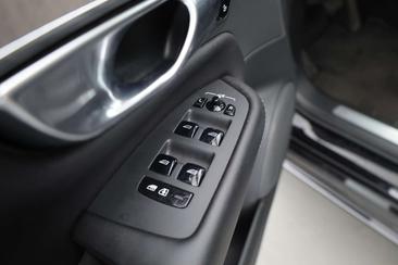 Volvo XC90 T8 Recharge Ultimate — photo 10