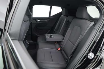 Volvo XC40 Recharge Plus — photo 25
