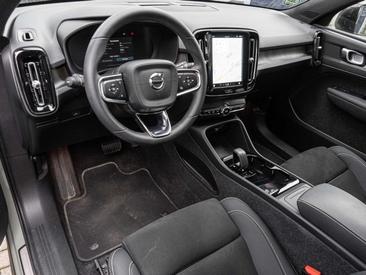 Volvo XC40 Recharge Plus — photo 8