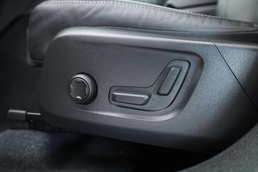 Volvo XC40 T5 Recharge Plus — photo 10