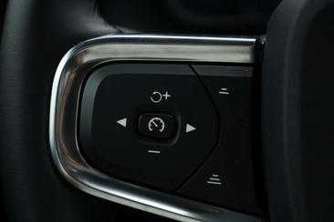 Volvo C40 Recharge Core — photo 7
