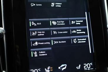 Volvo XC40 T5 Recharge Plus — photo 24