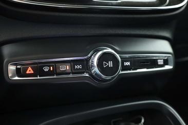 Volvo XC40 T5 Recharge Plus — photo 33