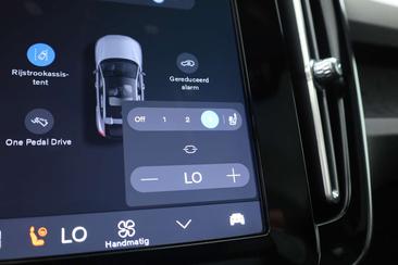 Volvo C40 Recharge Core — photo 18