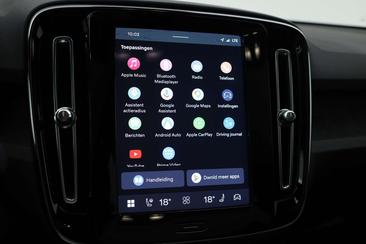 Volvo C40 Recharge Core — photo 14
