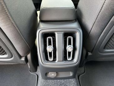 Volvo C40 Recharge Core — photo 10