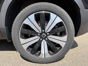Volvo C40 Recharge Core — photo 11