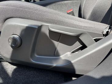Volvo C40 Recharge Core — photo 16