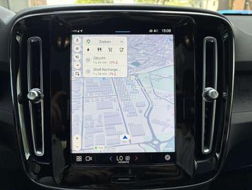 Volvo C40 Recharge Core — photo 20