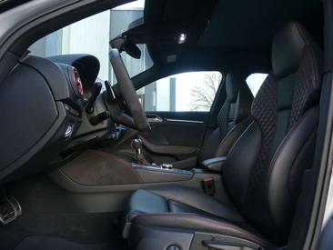 Audi RS3 Sportback — photo 10