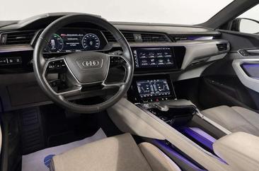Audi E-tron S Line 55 — photo 10
