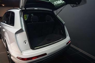 Audi Q7 Competition Plus 50 TDI — photo 19
