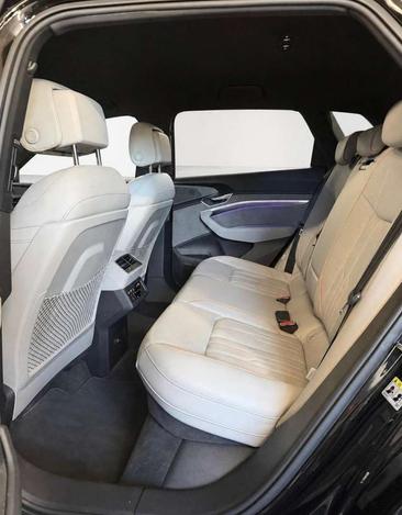 Audi E-tron S Line 55 — photo 16