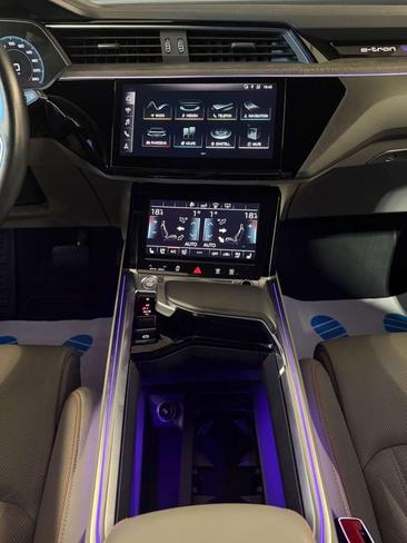 Audi E-tron S Line 55 — photo 21
