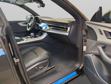 Audi Q8 S Line 50 TDI — photo 30