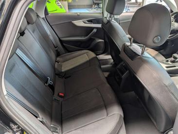 Audi A4 Avant 35 TFSI — photo 10