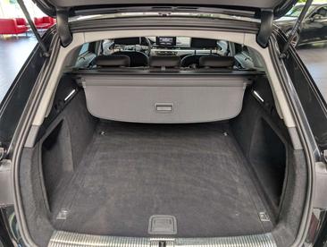 Audi A4 Avant 35 TFSI — photo 12