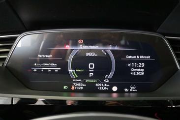 Audi E-tron S Line Black 55 — photo 15