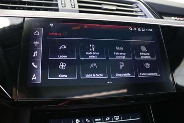 Audi E-tron S Line Black 55 — photo 18