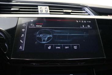 Audi E-tron S Line Black 55 — photo 20